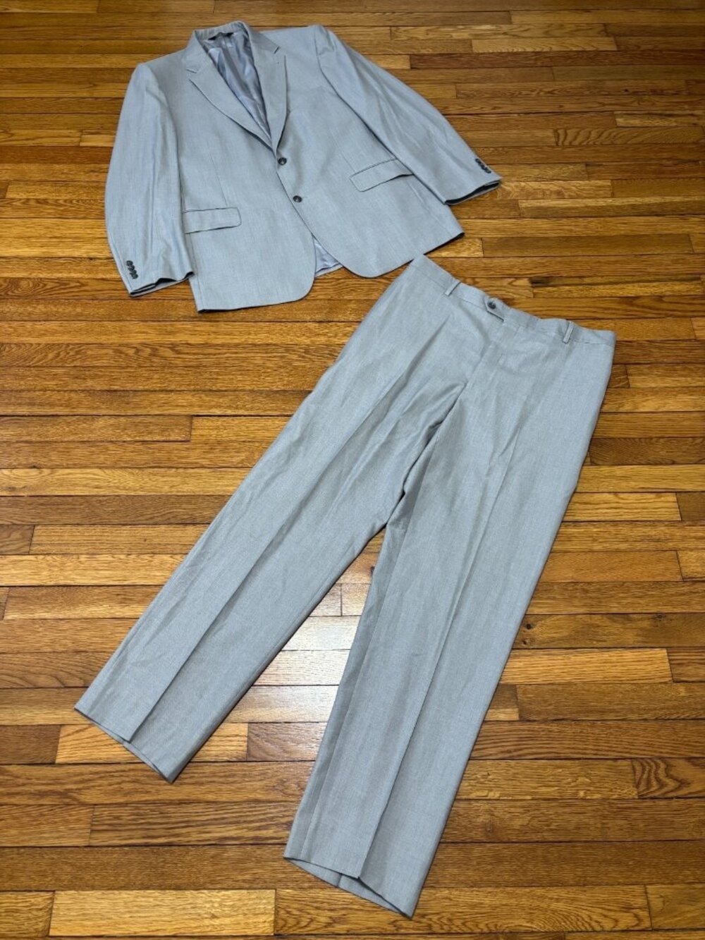 Jos A Bank Suit Mens Sz 46L Blazer Jacket 36x32 Dress Pants Wool Silver Solid